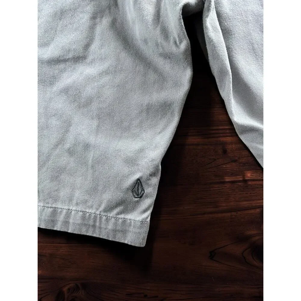 Men's Volcom Vmonty Grey Shorts Size 33 Skater Streetwear 10